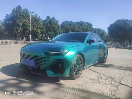 长安UNI-V 2022款 1.5T 智慧领航型