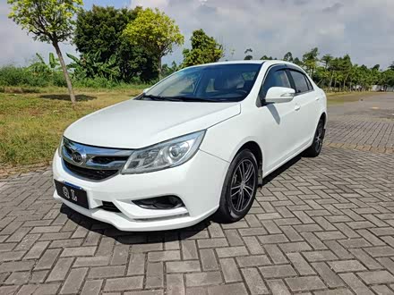 速锐 2015款 1.5L 自动豪华型