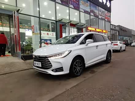 宋MAX 2017款 1.5T 自动智联豪华型 7座