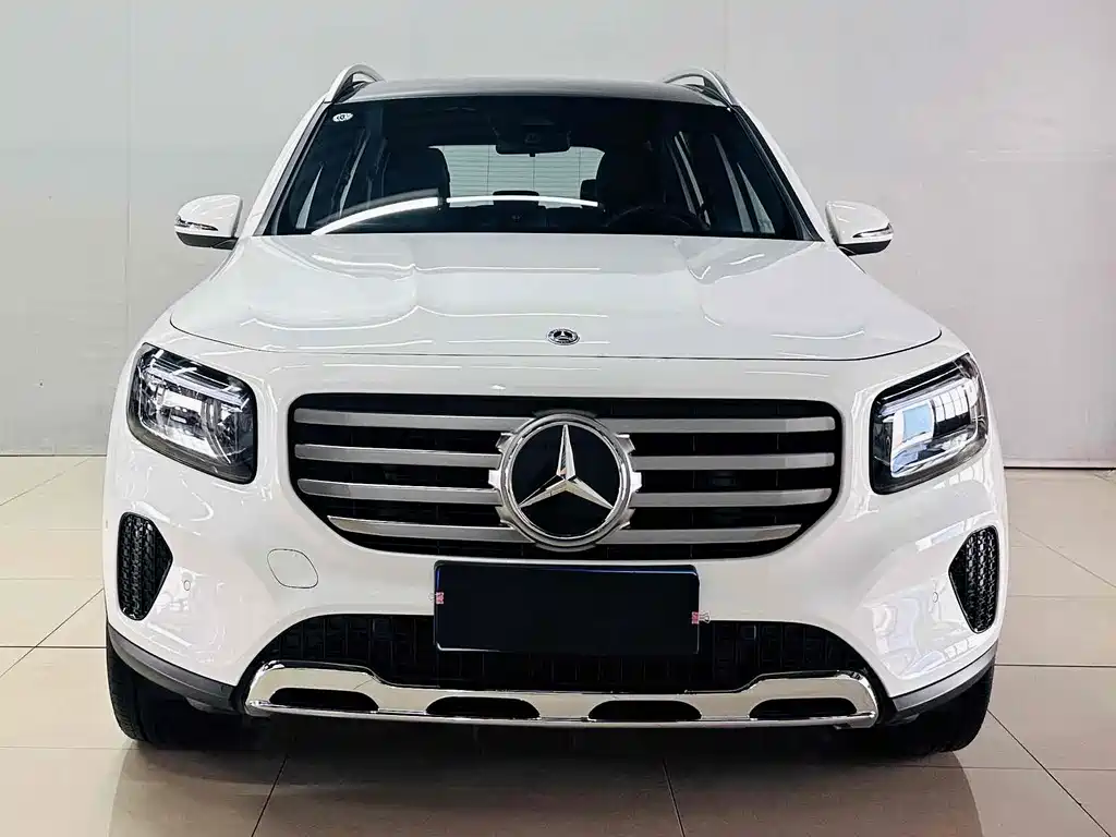 MERCEDES-BENZ GLB