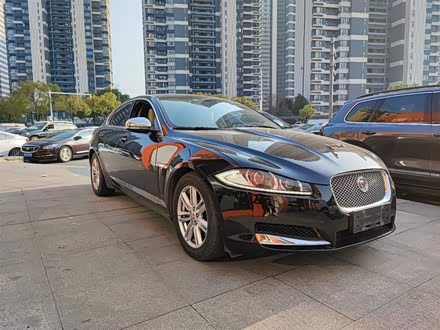 捷豹XF 2014款 XF 2.0T 风华版