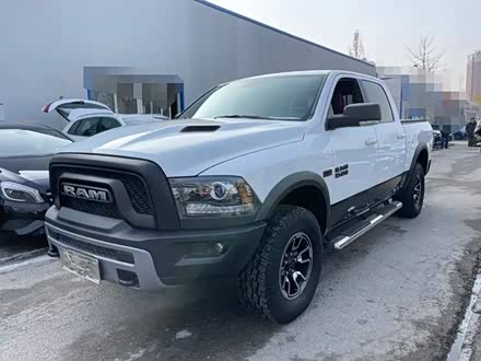 RAM Trucks 2016款 5.7L 自动