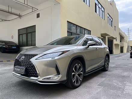 雷克萨斯RX 2020款 改款 300 四驱典雅版