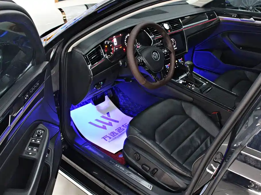 VOLKSWAGEN HUIANG