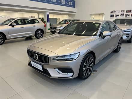 沃尔沃S60 2023款 B4 智远豪华版