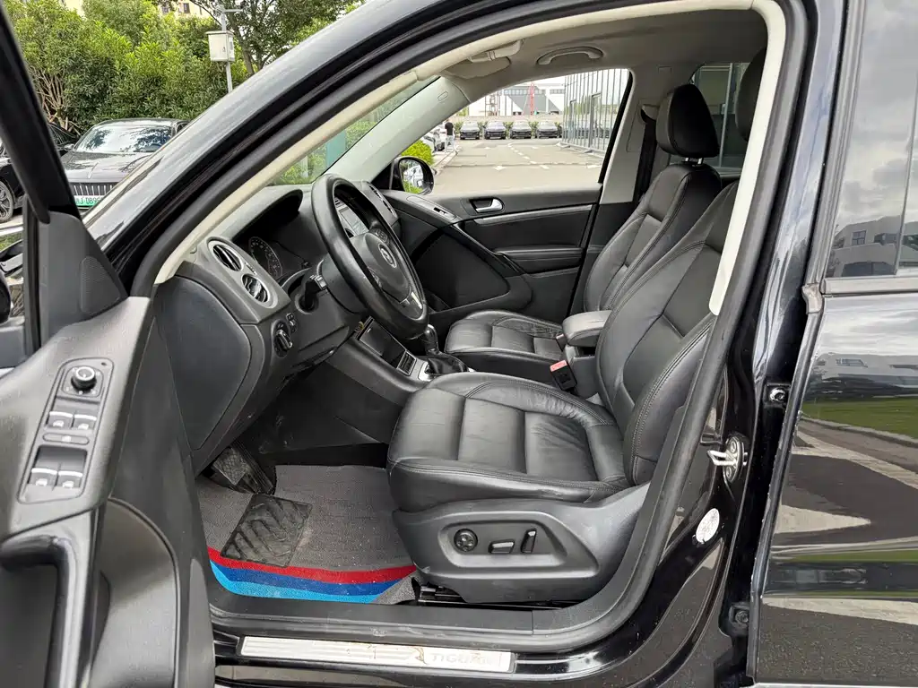 Volkswagen Tiguan 2013 1.8TSI AT Luxury