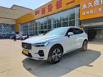 沃尔沃XC60 2022款 B5 四驱智逸豪华版