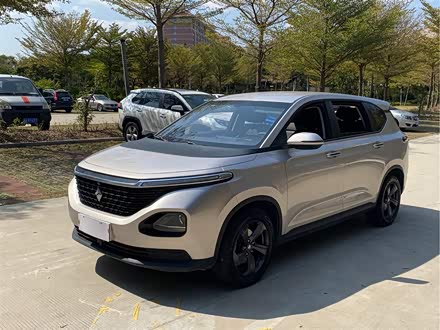 宝骏RM-5 2019款 1.5L CVT 24小时在线精英型 6座