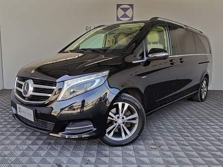 奔驰V级 2016款 V 260 L 尊贵加长版