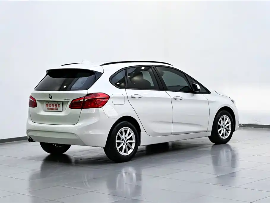 BMW 2 SERIES STATION WAGON