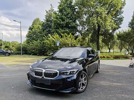 宝马i3 2022款 eDrive 35 L