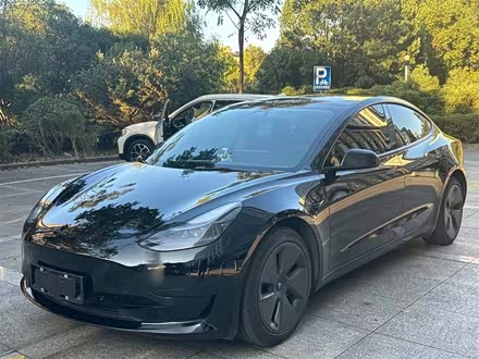 Model 3 2021款 标准续航后驱升级版