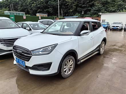 众泰T300 2019款 1.5L 手动小强版