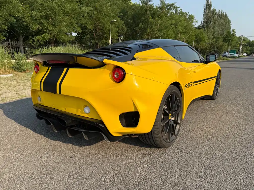 LOTUS SPORTS CAR EVORA