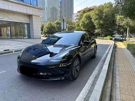 Model 3 2021款 标准续航后驱升级版