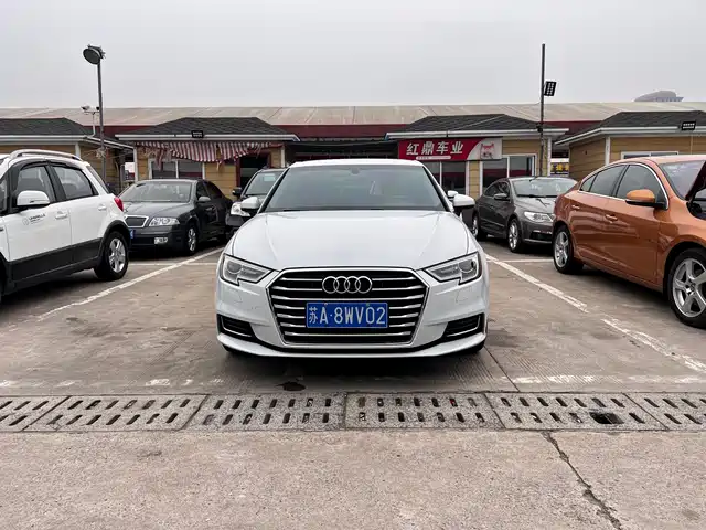 AUDI  A3 2019