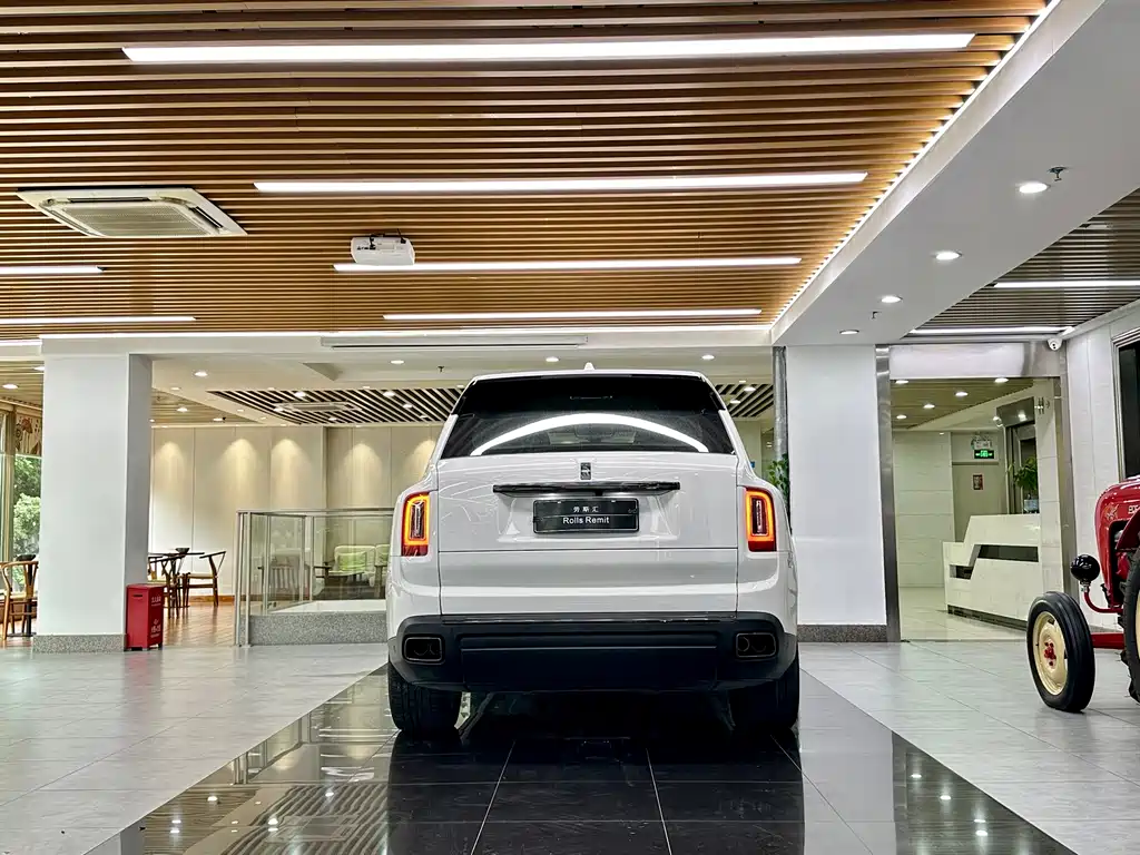 ROLLS-ROYCE CULLINAN