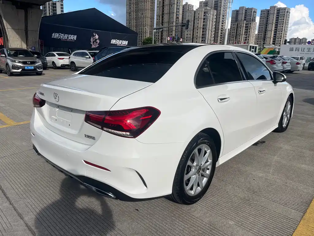 MERCEDES-BENZ A CLASS