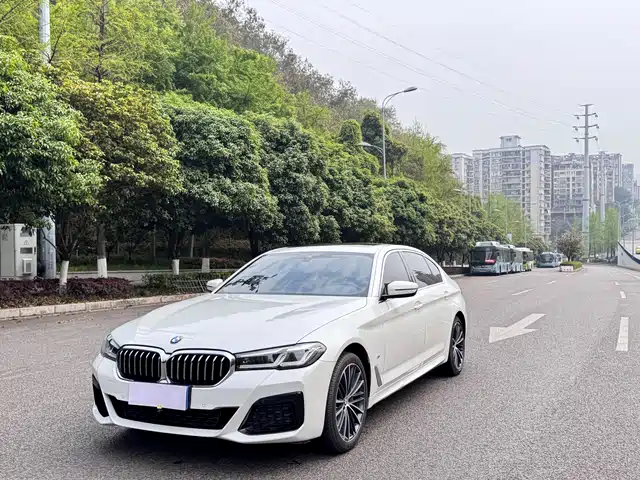 BMW  5 SERIES 2021
