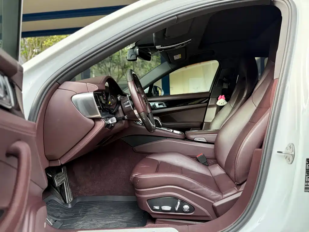 PORSCHE PANAMERA NEW ENERGY