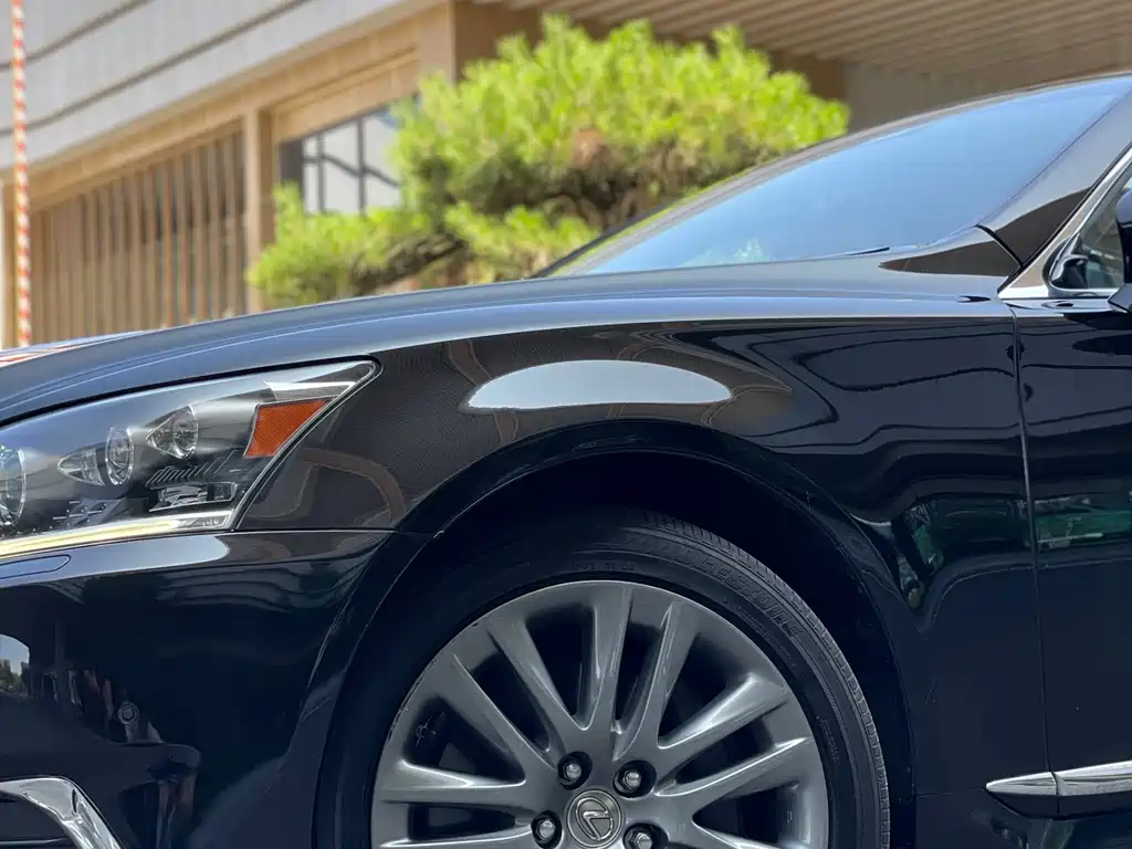 Lexus LS 2014 600hL