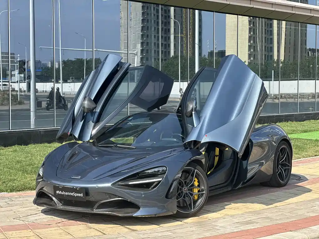 MCLAREN 720S