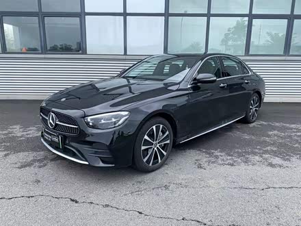 奔驰E级新能源 2022款 E 350 e L 插电式混合动力轿车