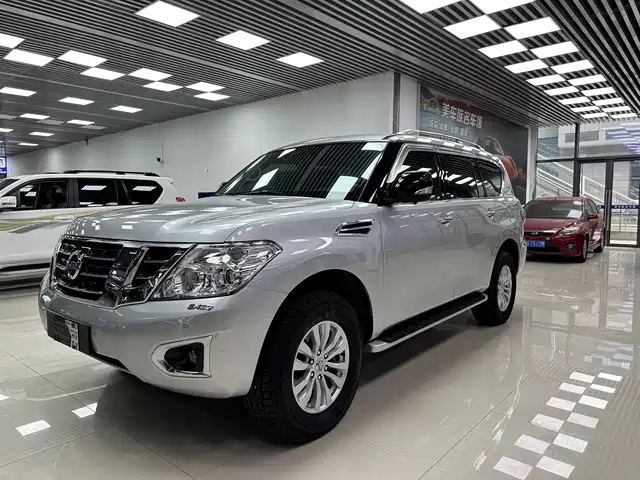 NISSAN TOURE 2020