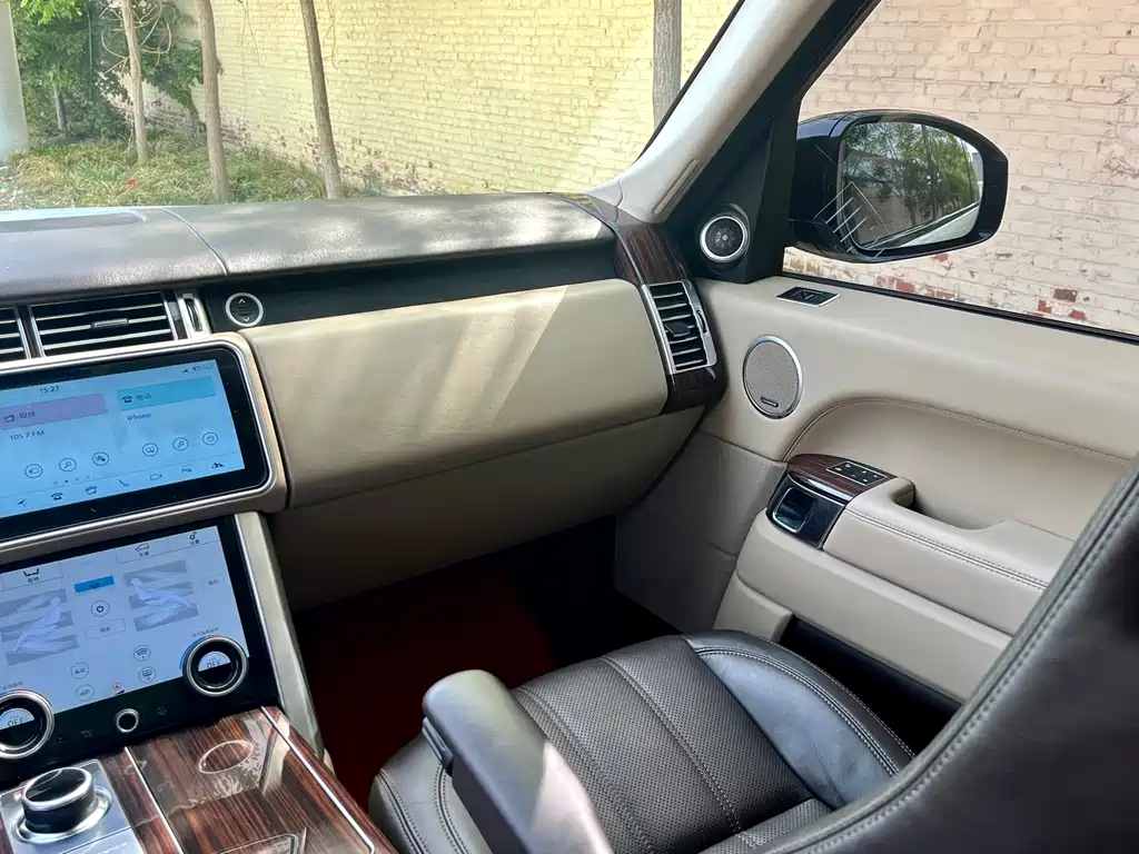 LAND ROVER RANGE ROVER