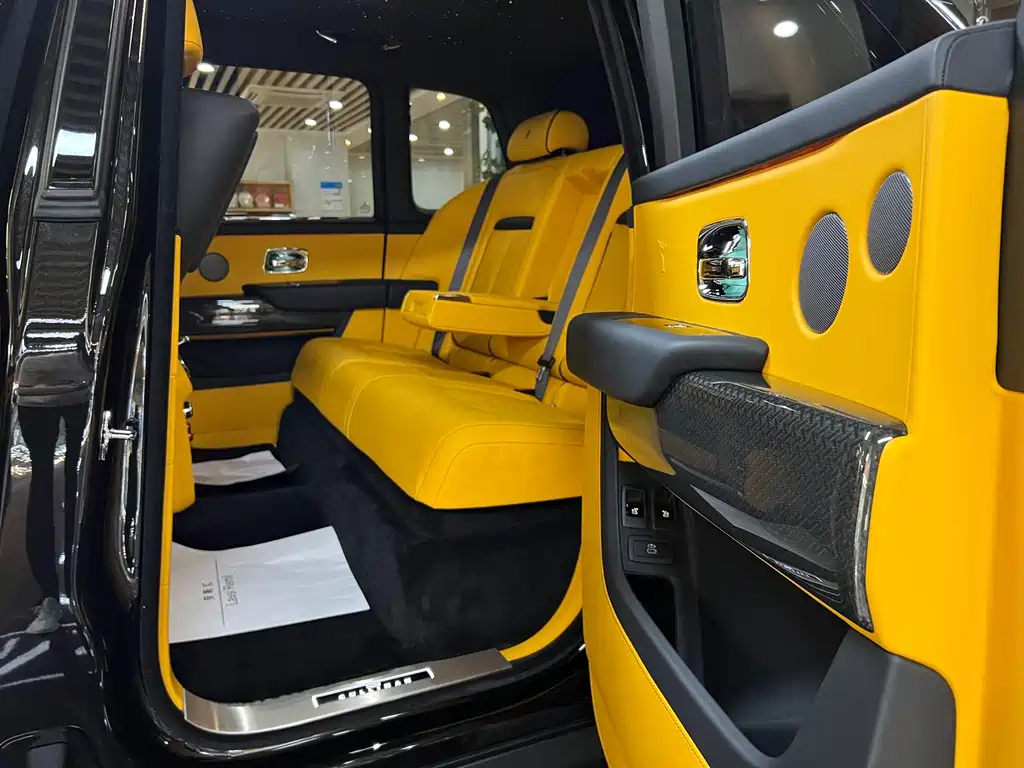 ROLLS-ROYCE CULLINAN