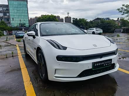 极氪001 2022款 超长续航双电机 ME版