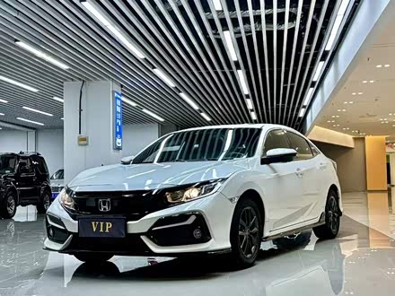 思域 2021款 HATCHBACK 220TURBO CVT新锐控