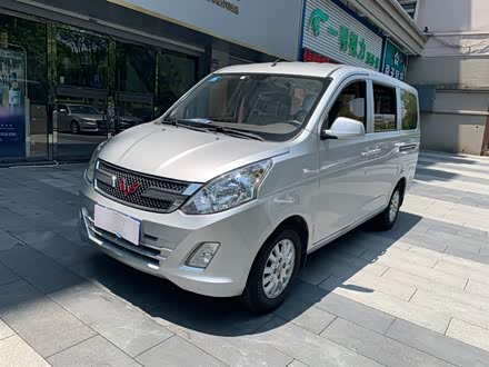 五菱荣光V 2016款 1.5L标准型