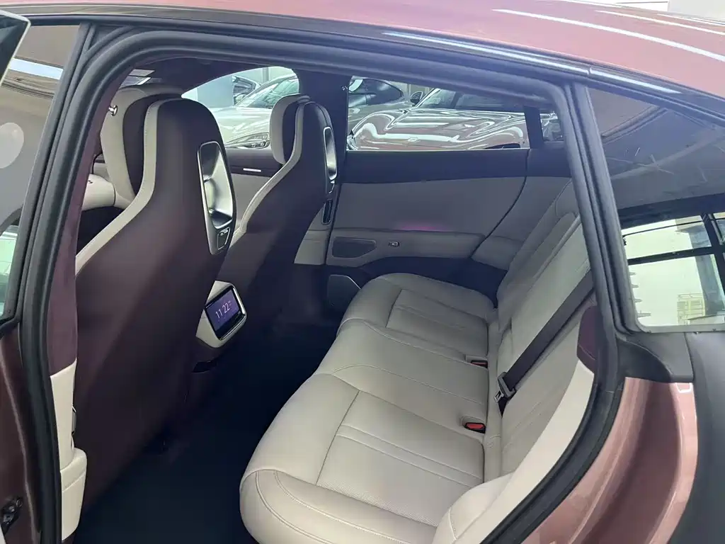 XIAOMI CAR XIAOMI YU7