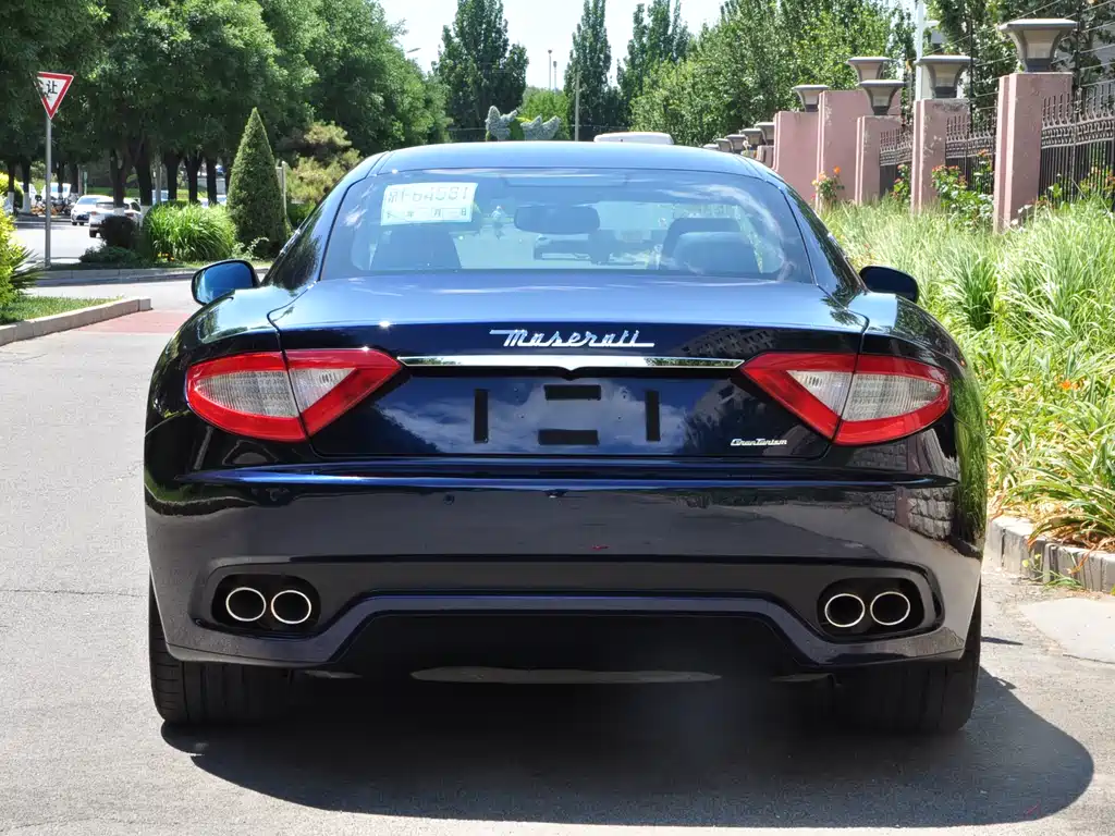 MASERATI GRANTURISMO