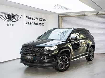 指南者 2021款 220T 自动四驱80周年纪念版