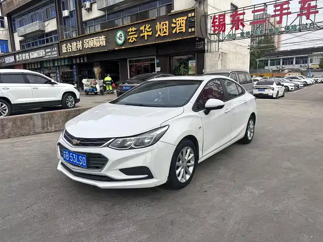 CHEVROLET CRUZE 2017