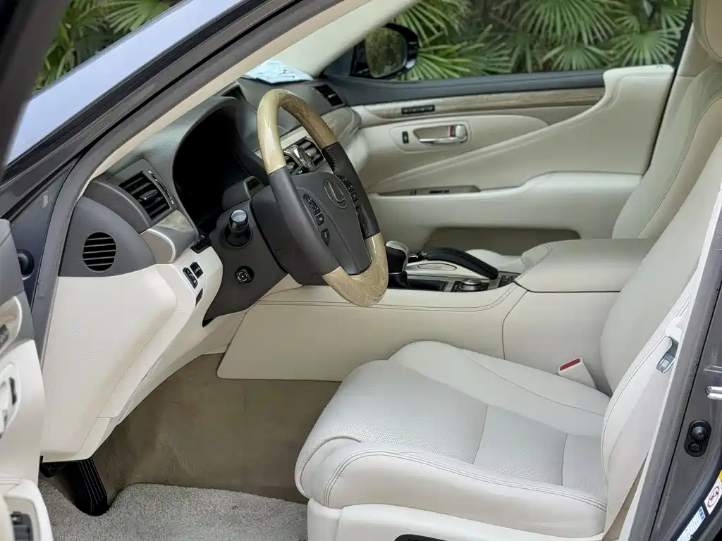 Lexus LS — фотографии объявления, Фото 29