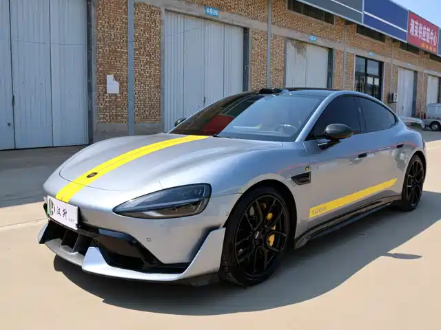 XIAOMI CAR XIAOMI SU7 ULTRA 2025