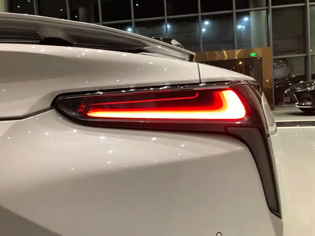LEXUS LC
