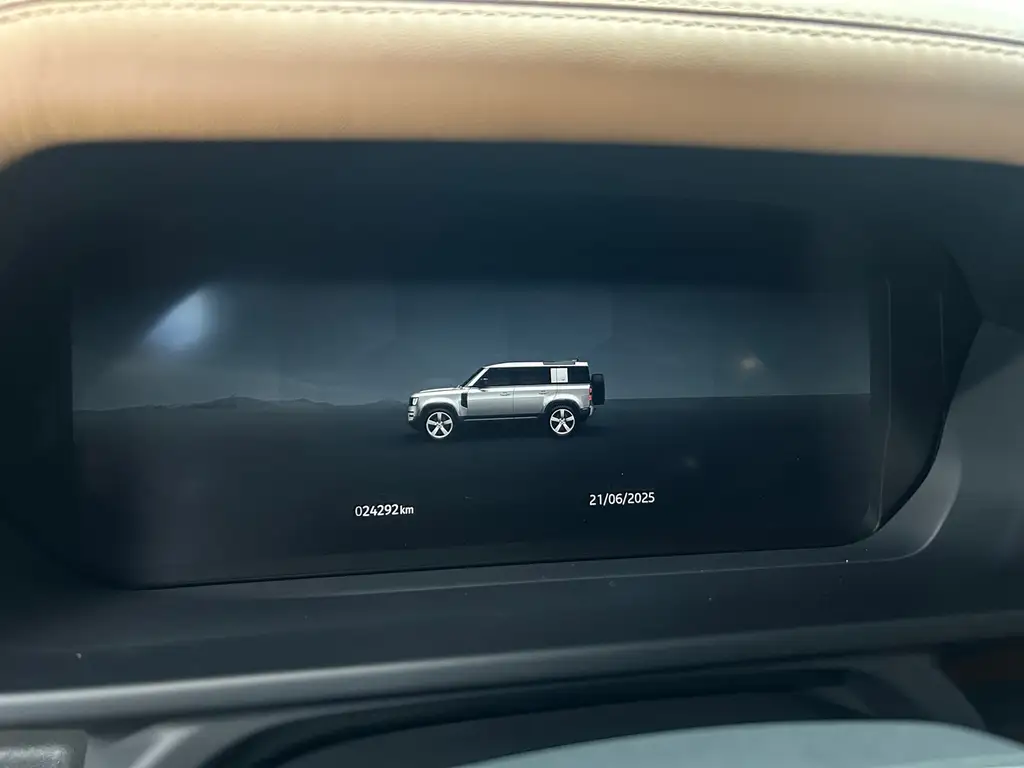 LAND ROVER  DEFENDER