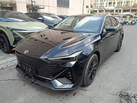 长安UNI-V 智电iDD 2023款  智电iDD 1.5T 113km智趣型