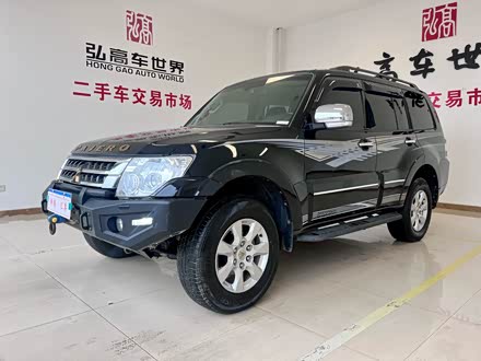 帕杰罗进口 2018款 3.0L 自动尊贵版