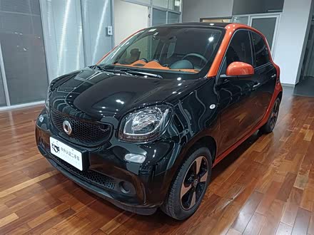 smart forfour 2018款 1.0L 52千瓦激情版
