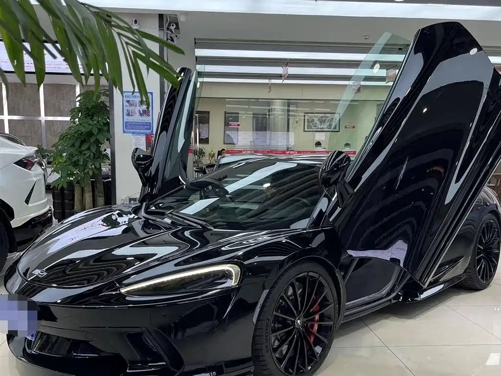 MCLAREN  GT