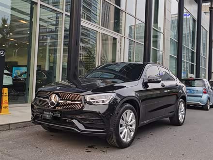奔驰GLC轿跑 2021款 GLC 260 4MATIC 轿跑SUV