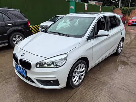 宝马2系旅行车 2016款 220i 领先型
