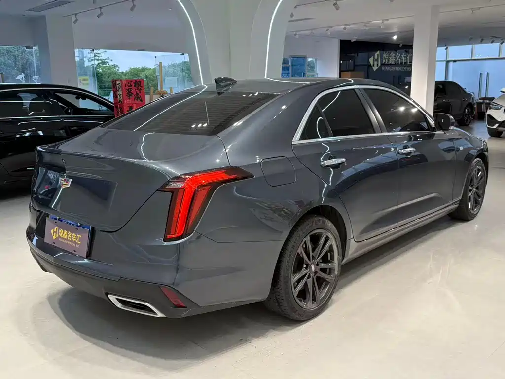 CADILLAC CT4