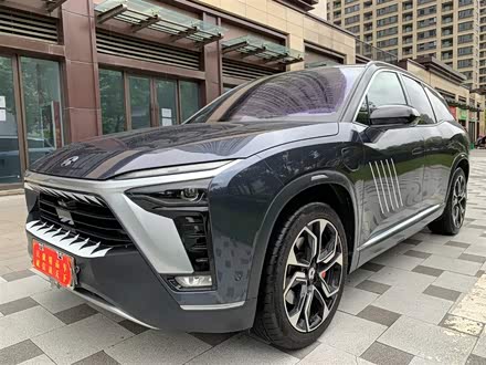 蔚来ES8 2020款 415KM 签名版 七座版