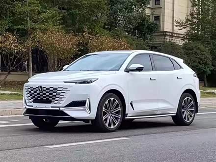 长安UNI-K 2021款 2.0T 尊贵型
